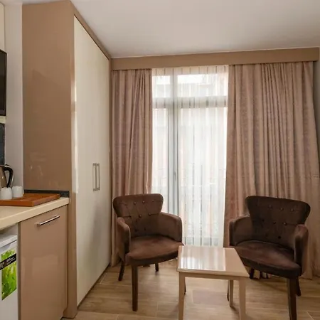 Hotel Taksim Peri 3*
