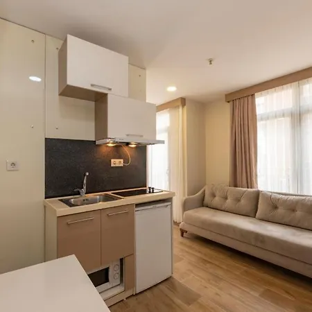 Hotel Taksim Peri 3*