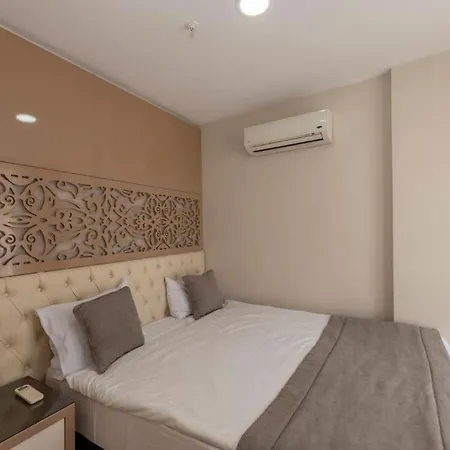 Hotel Taksim Peri