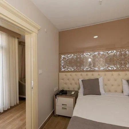 Taksim Peri ホテル